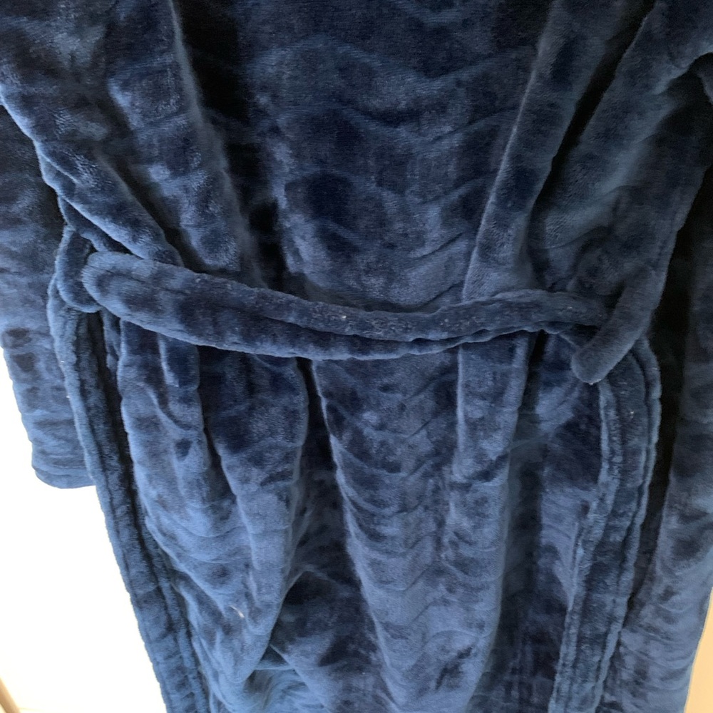 Soft Navy Blue Robe - Picture 3 of 4